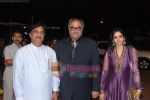 Sridevi, Boney Kapoor at Venugopal Dhoot_s daughter wedding in Turf Club on 19th Feeb 2011 (6).JPG